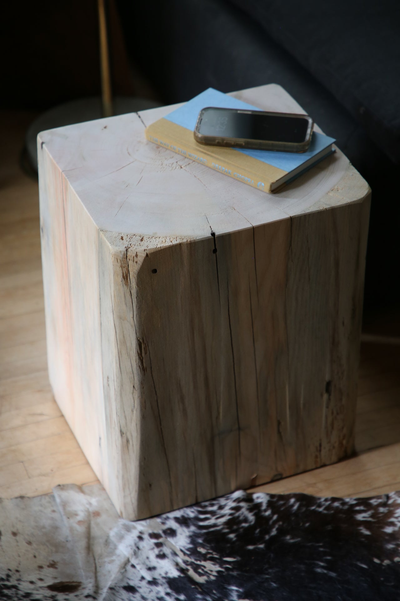 Accent Table/ Side Table